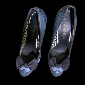 LAMB BY GWEN STEFANI